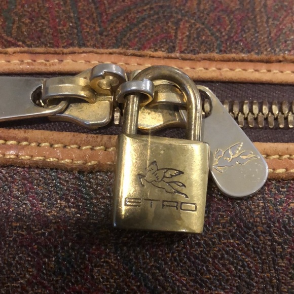 M ETRO MILANO Paisley Coated Canvas Vachetta Leather Boston Shoulder Weekend Bag - Picture 15 of 17